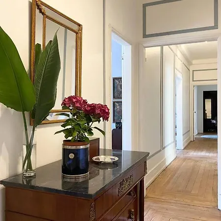 Apartment Prime Location And Style